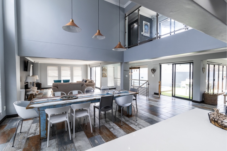 4 Bedroom Property for Sale in Calypso Beach Western Cape